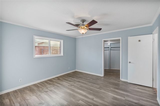 1061 Meadowbrook Dr, Corpus Christi, TX 78412