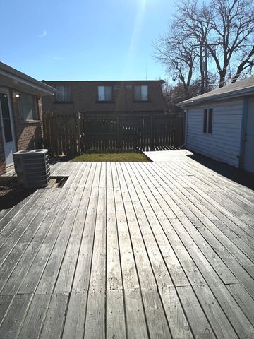 1554 Burnham Avenue, Calumet City, IL 60409