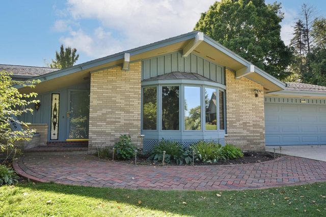 19145 Arlyne COURT, Brookfield, WI 53045