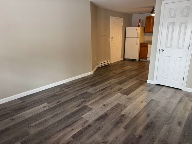 12 E Side Dr Apt 402, Concord, NH 03301