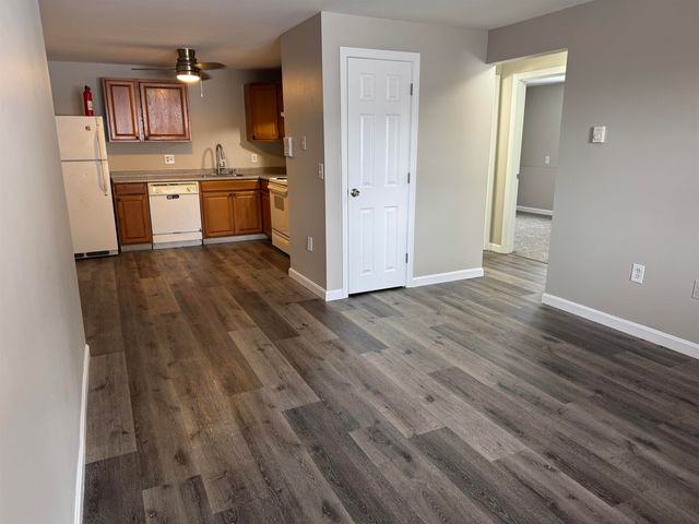 12 E Side Dr Apt 402, Concord, NH 03301