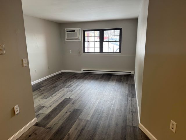 12 E Side Dr Apt 402, Concord, NH 03301