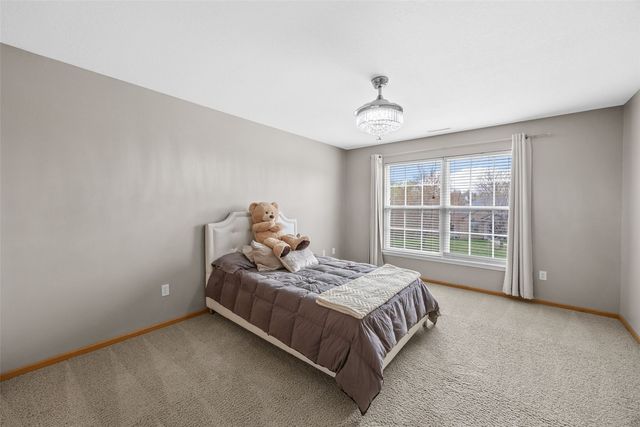 2812 Broken Woods Drive, Coralville, IA 52241