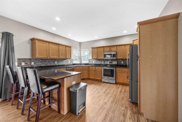 2812 Broken Woods Drive, Coralville, IA 52241