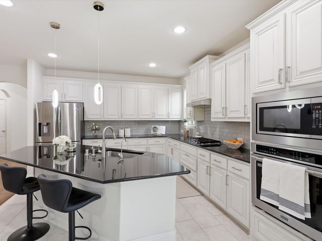 5821 Hightower Street, Aubrey, TX 76227