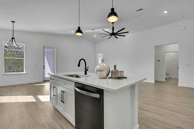 6513 OWL ROAD, Weeki Wachee, FL 34613