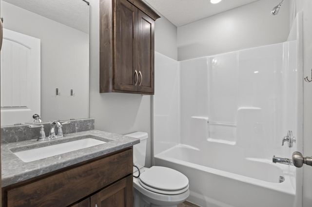 20011 Grouse Street NW, Cedar, MN 55011