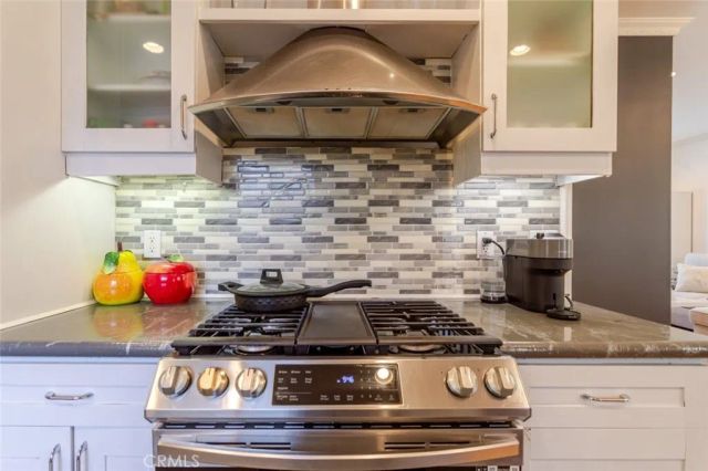 626 E Orange Grove Avenue 204, Burbank, CA 91501