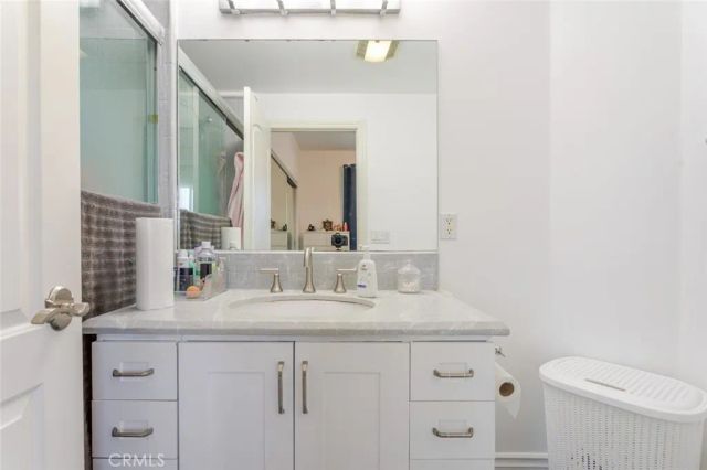 626 E Orange Grove Avenue 204, Burbank, CA 91501