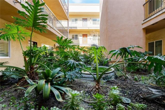 626 E Orange Grove Avenue 204, Burbank, CA 91501
