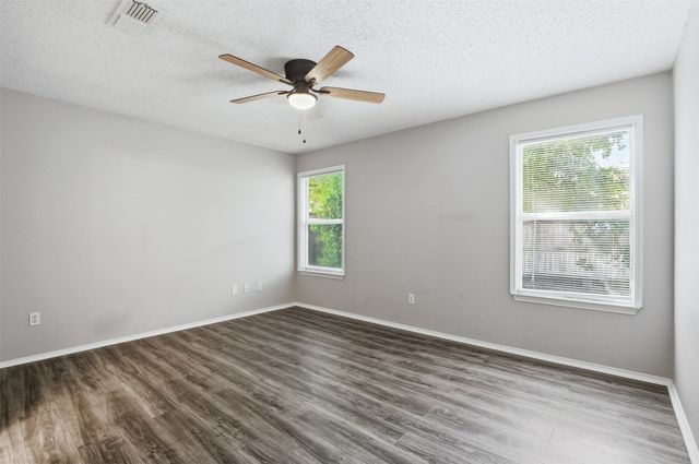 10616 Shadywood Drive, Fort Worth, TX 76140