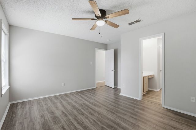 10616 Shadywood Drive, Fort Worth, TX 76140