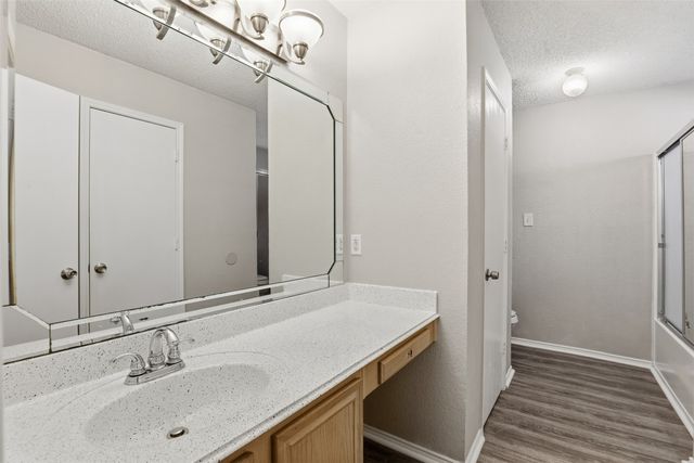 10616 Shadywood Drive, Fort Worth, TX 76140