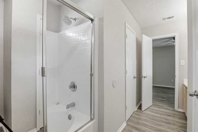 10616 Shadywood Drive, Fort Worth, TX 76140