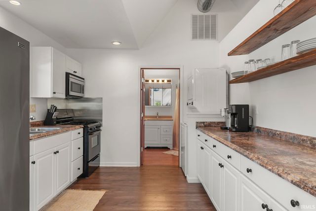 20211 State Road 120, Bristol, IN 46507