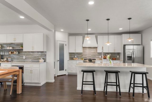 20211 State Road 120, Bristol, IN 46507