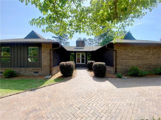 4207 Aldwych Street, Lumberton, NC 28358
