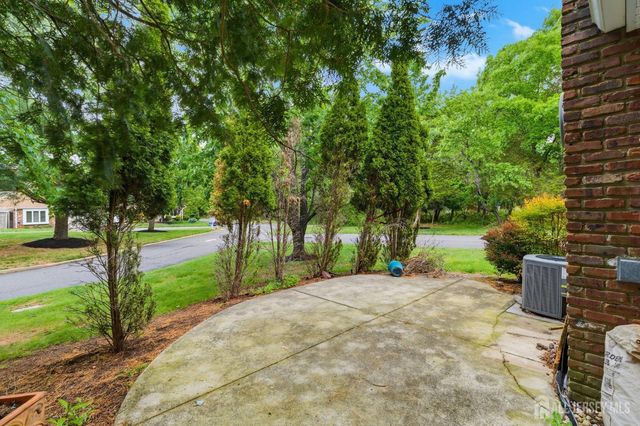 38 Cherrywood Drive, Franklin Twsp, NJ 08873