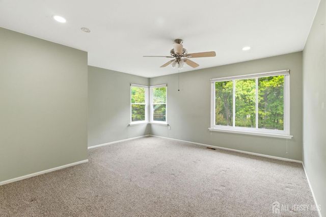 38 Cherrywood Drive, Franklin Twsp, NJ 08873