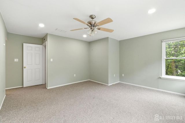 38 Cherrywood Drive, Franklin Twsp, NJ 08873