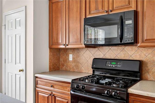 438 Tioram SE Lane, Smyrna, GA 30082