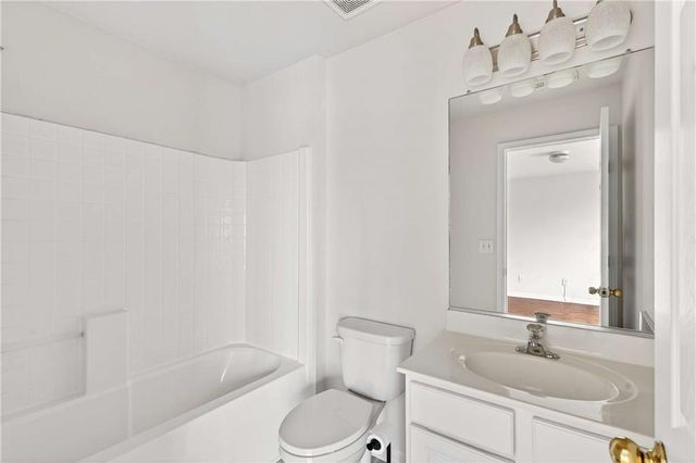 438 Tioram SE Lane, Smyrna, GA 30082