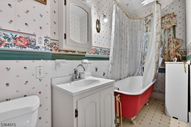 2 Halsey Pl, South Orange Village Twp., NJ 07079