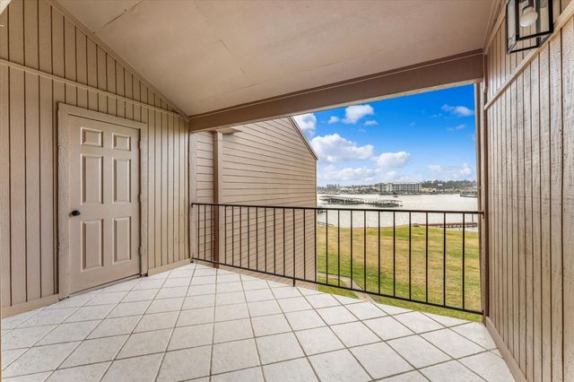 15575 Marina Drive 316C, Conroe, TX 77356