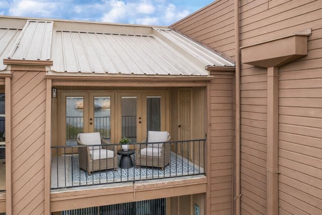 15575 Marina Drive 316C, Conroe, TX 77356