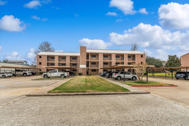 15575 Marina Drive 316C, Conroe, TX 77356