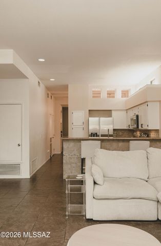 9513 E Lochnay Lane, Tucson, AZ 85747