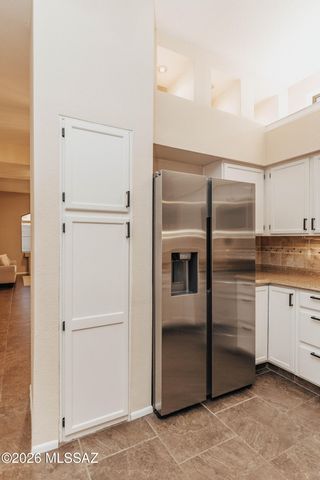 9513 E Lochnay Lane, Tucson, AZ 85747