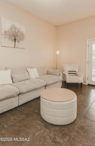 9513 E Lochnay Lane, Tucson, AZ 85747
