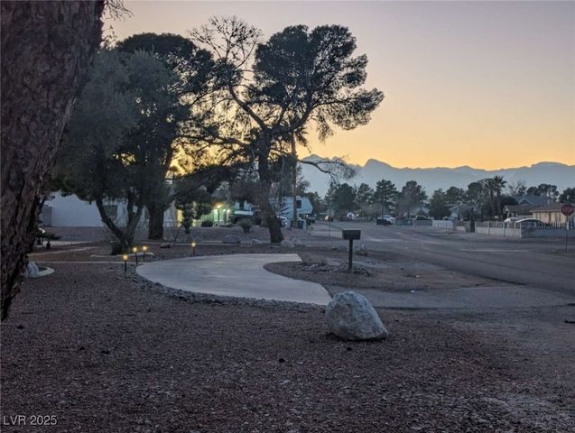 5025 Jay Avenue, Las Vegas, NV 89130