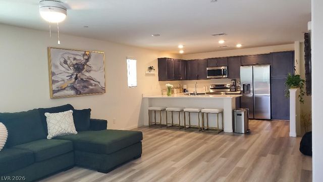 6856 Prairie Pearl Street, Las Vegas, NV 89148