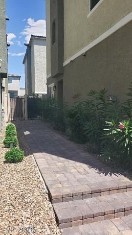 6856 Prairie Pearl Street, Las Vegas, NV 89148