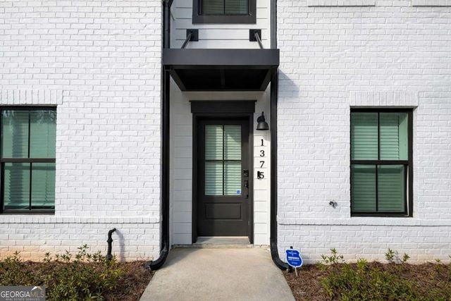 1375 Walking Way, Atlanta, GA 30316