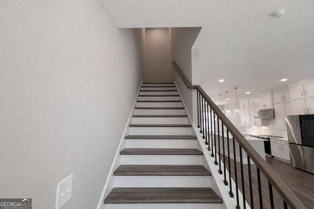 1375 Walking Way, Atlanta, GA 30316