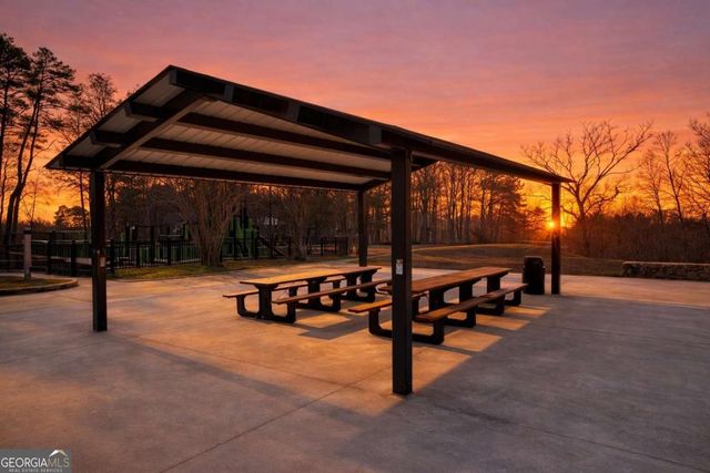 1375 Walking Way, Atlanta, GA 30316