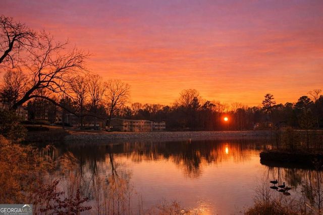 1375 Walking Way, Atlanta, GA 30316