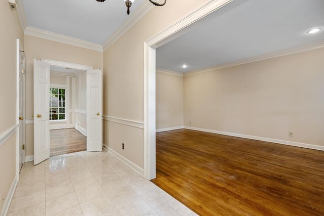 2784 FOX CREEK DR, Germantown, TN 38138