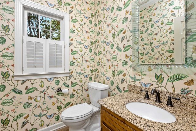 2784 FOX CREEK DR, Germantown, TN 38138