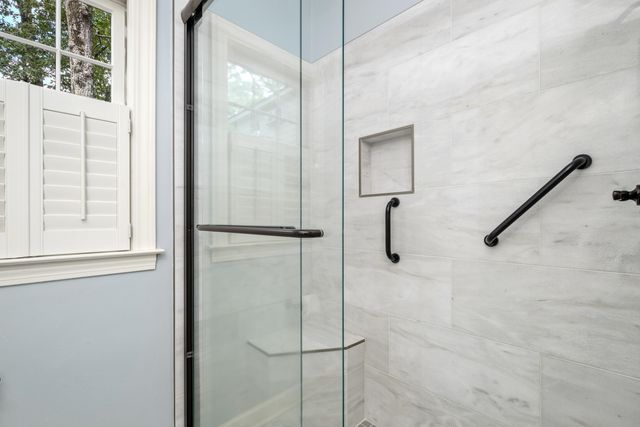 2784 FOX CREEK DR, Germantown, TN 38138