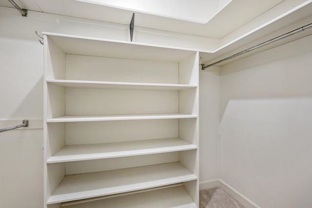 2784 FOX CREEK DR, Germantown, TN 38138