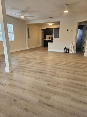 1865 NW 45th St 1, Miami, FL 33142
