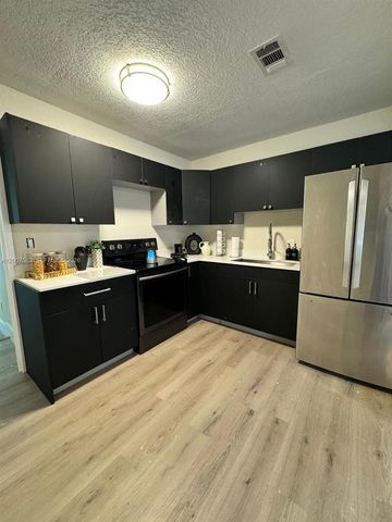 1865 NW 45th St 1, Miami, FL 33142
