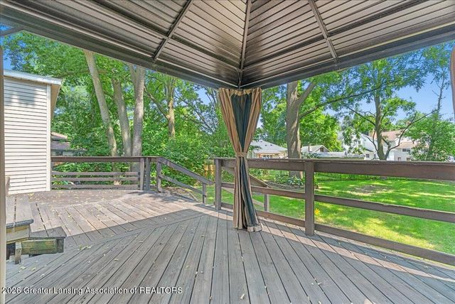 236 W Lincoln Street, Grand Ledge, MI 48837