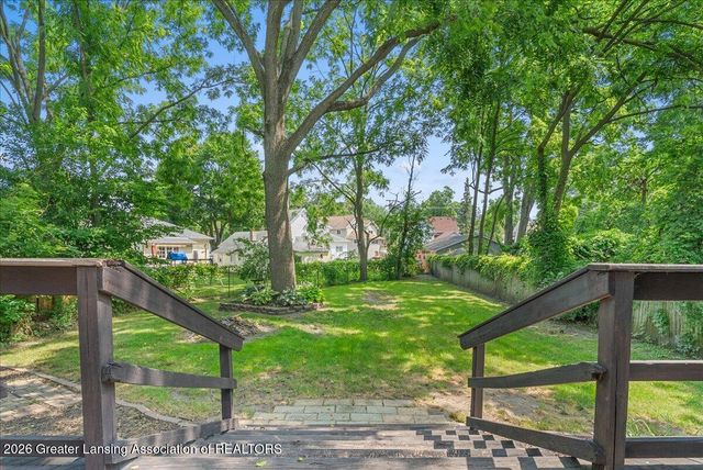 236 W Lincoln Street, Grand Ledge, MI 48837