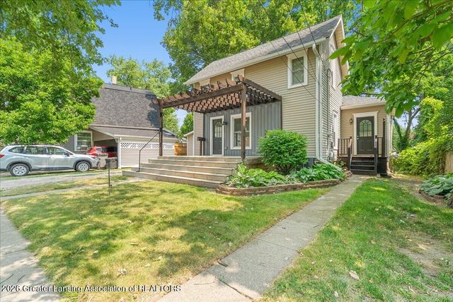 236 W Lincoln Street, Grand Ledge, MI 48837