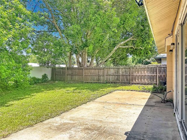 800 WAVECREST DRIVE, Orlando, FL 32807